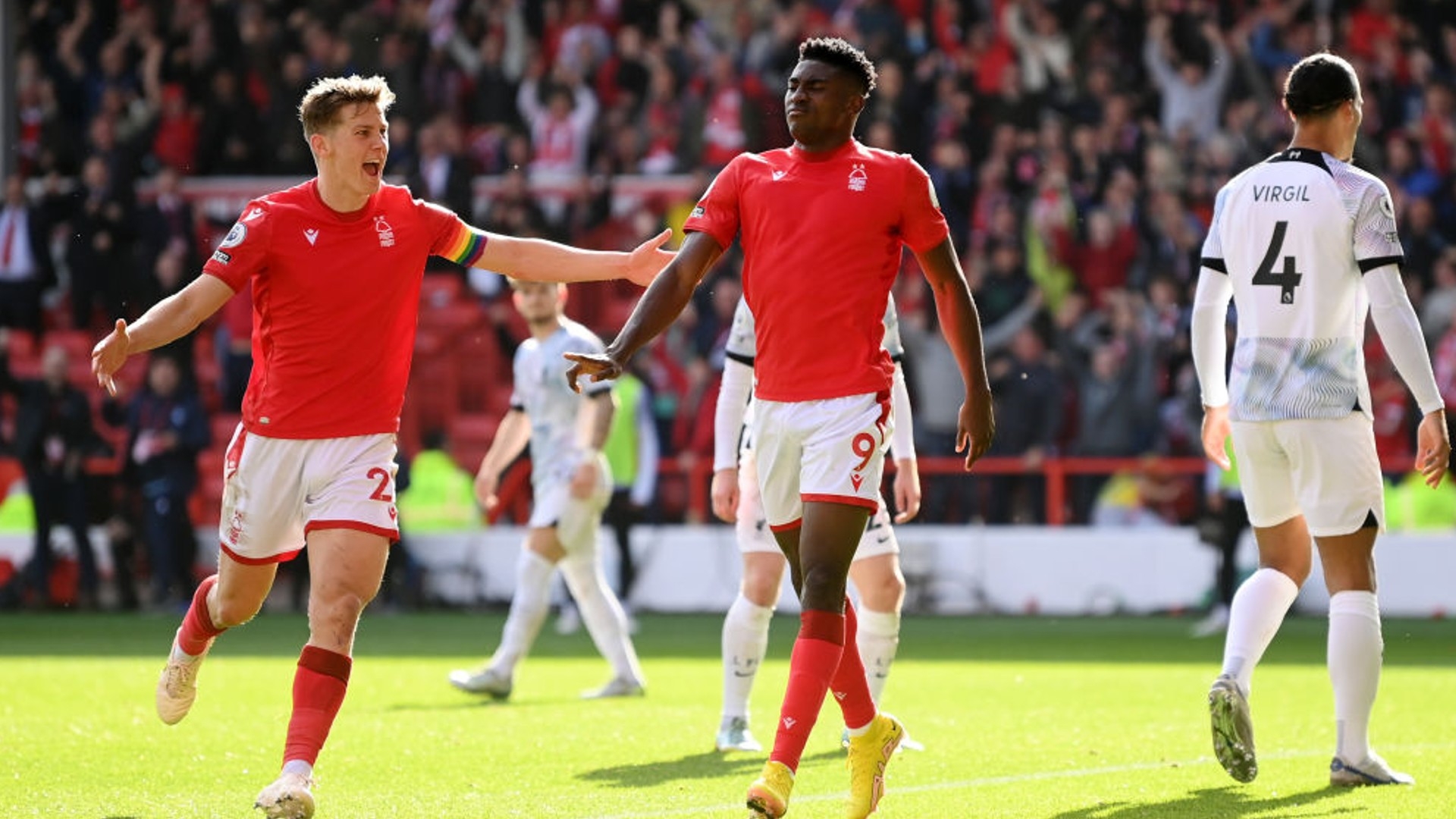 了休斯敦火 了休斯敦火